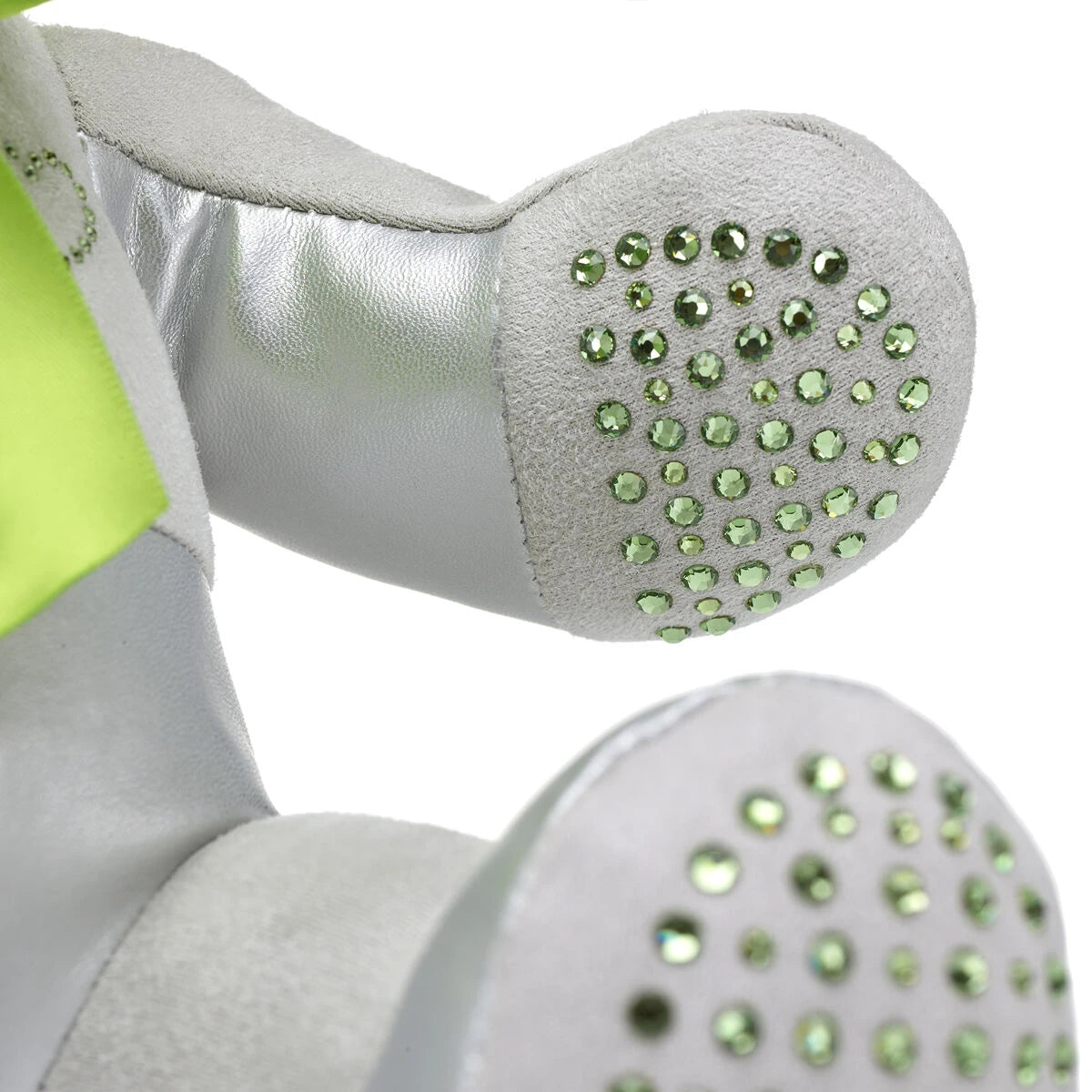 Birthstone Bear Featuring Swarovski® Peridot crystals | Build-A-Bear® - US 9039